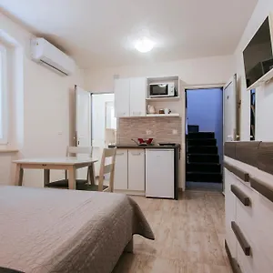 Ema House Apartament